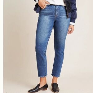 Ella Moss High Rise washed blue jeans
Size 12 / 31 Slim straight fit